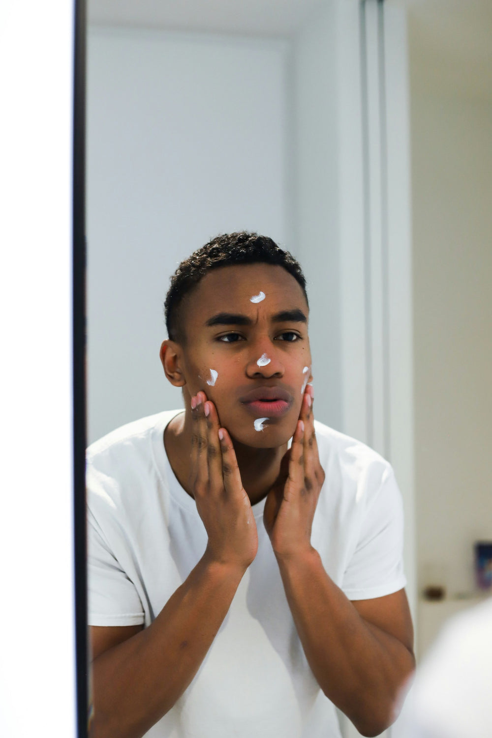 Essential Skincare Tips for Your 20s: Building Healthy Habits for Radiant Skin