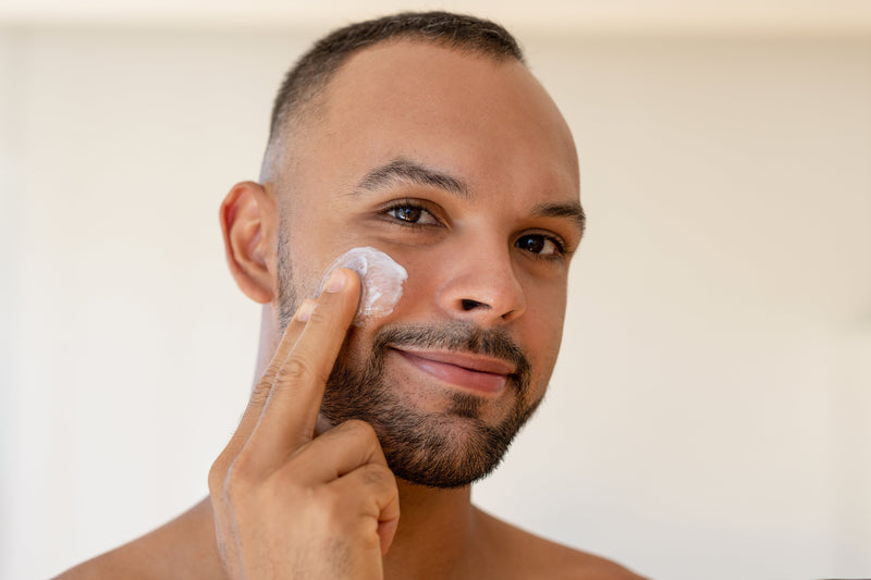 Antioxidant to address oily or blemished skin .