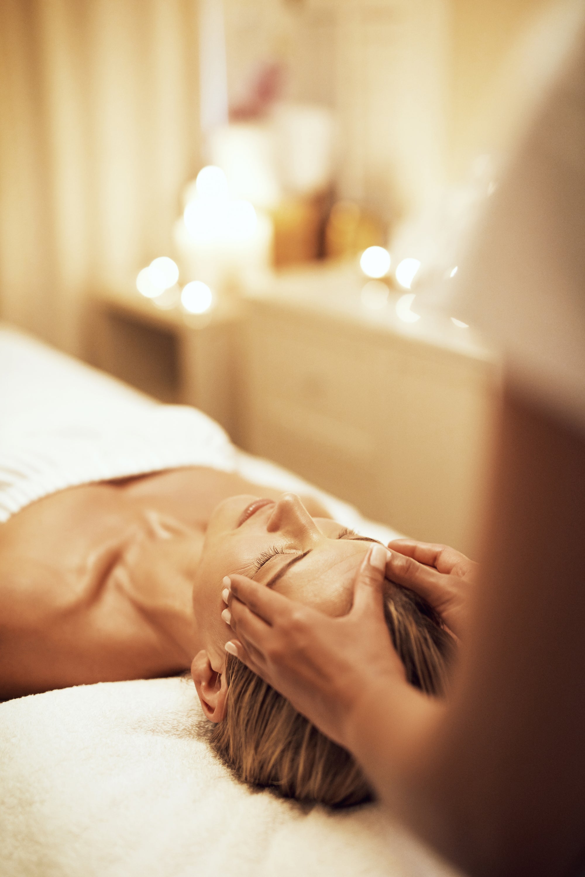 INDIAN HEAD MASSAGE – CROWN CALM - 40 mins